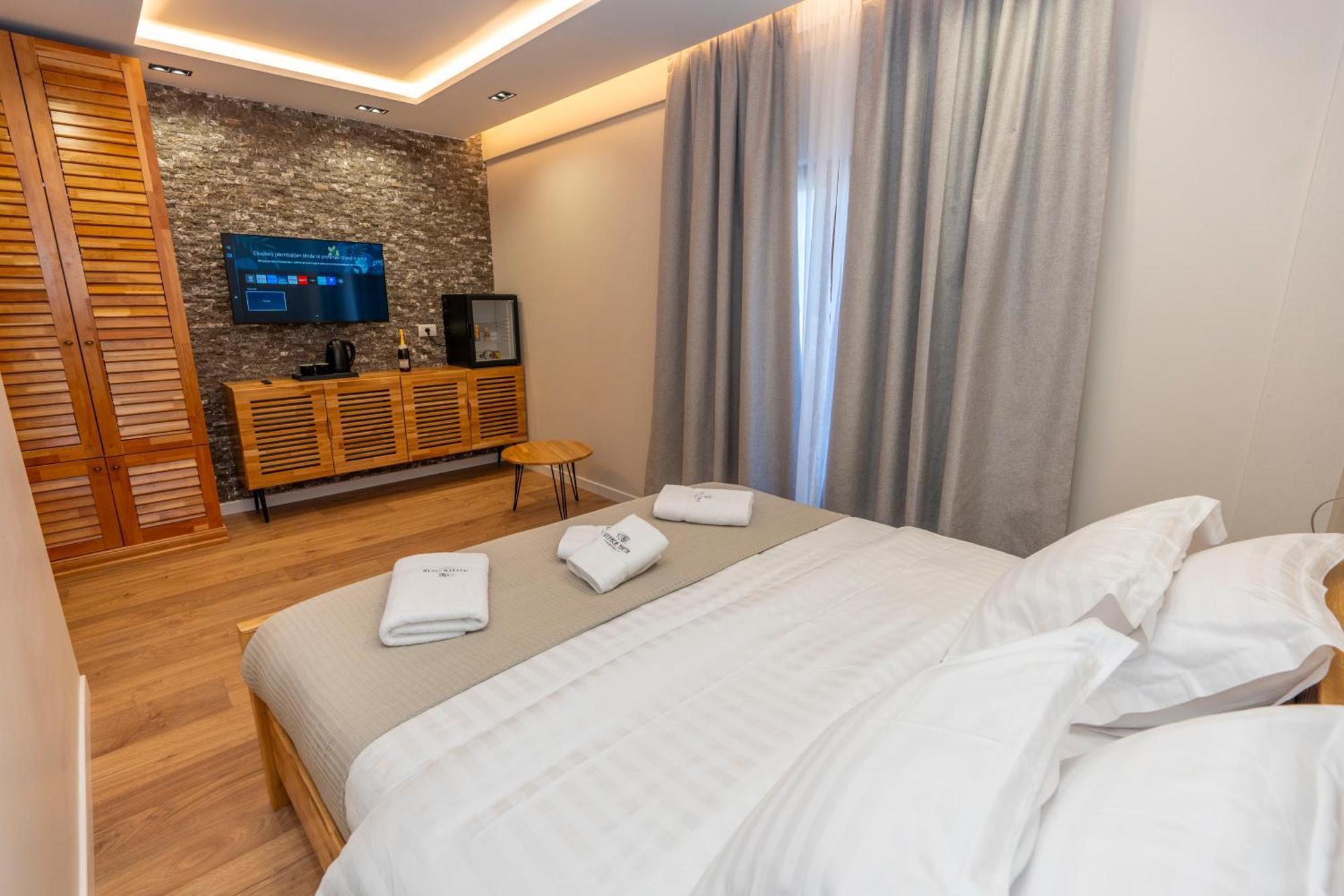 Hotel Jezerca Theth Eksteriør billede